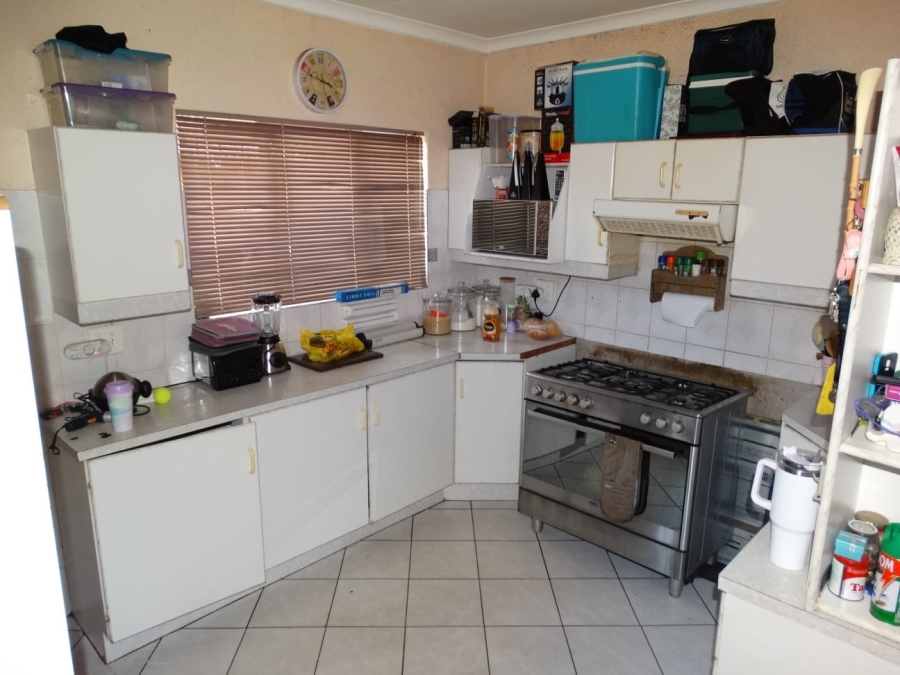 3 Bedroom Property for Sale in Geelhoutpark North West